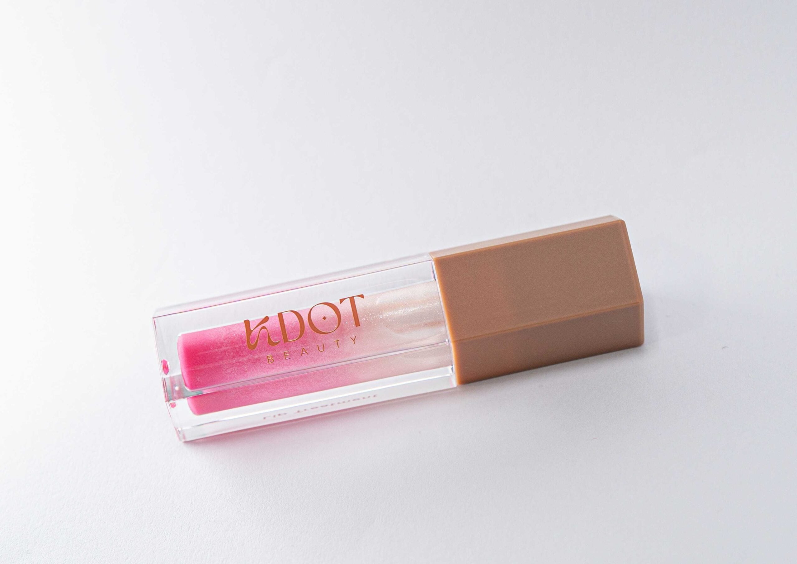 Lip-Treatment-Gloss—Candy-Snow-1
