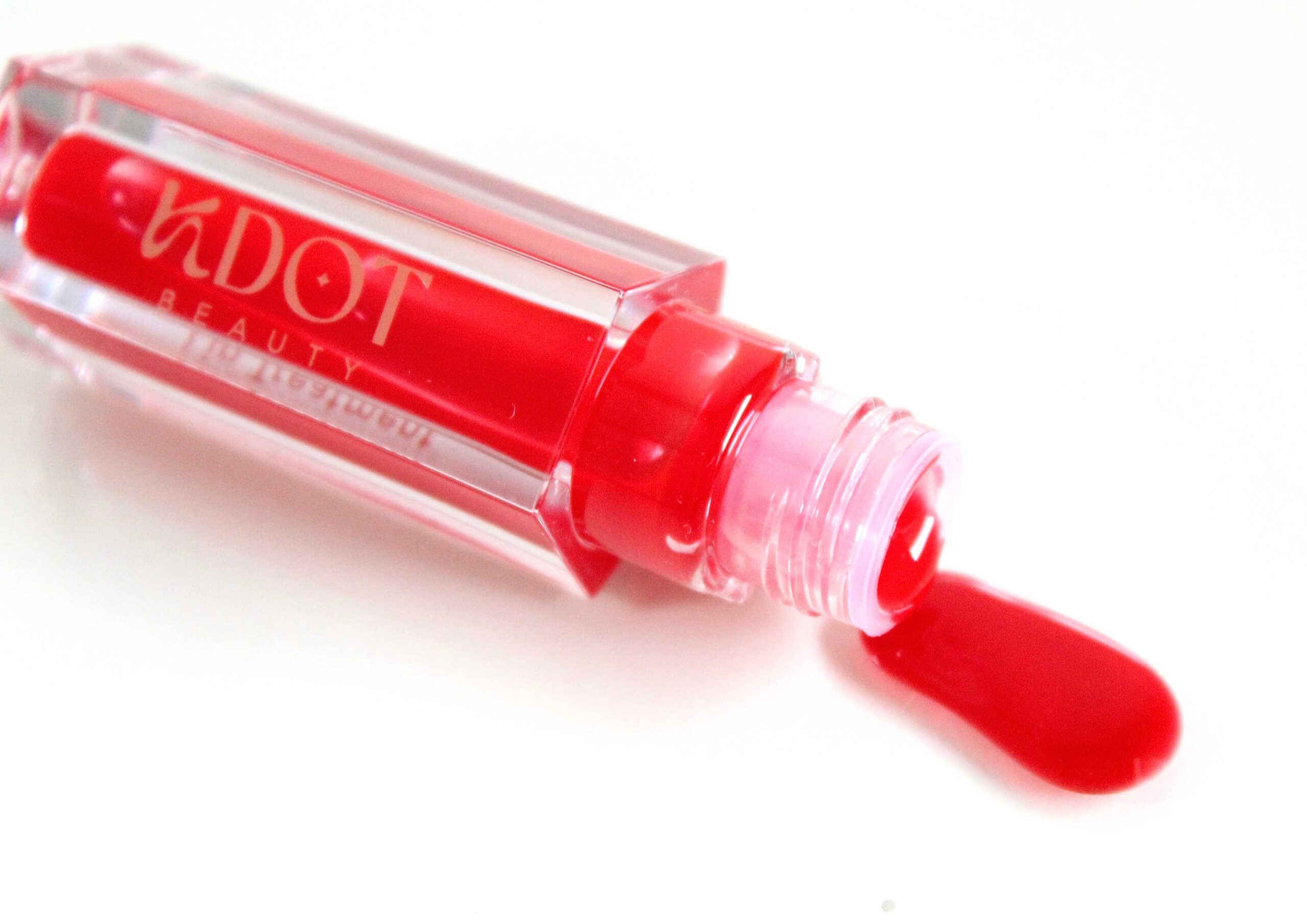 lip-treatment-gloss-cherry-cake-1